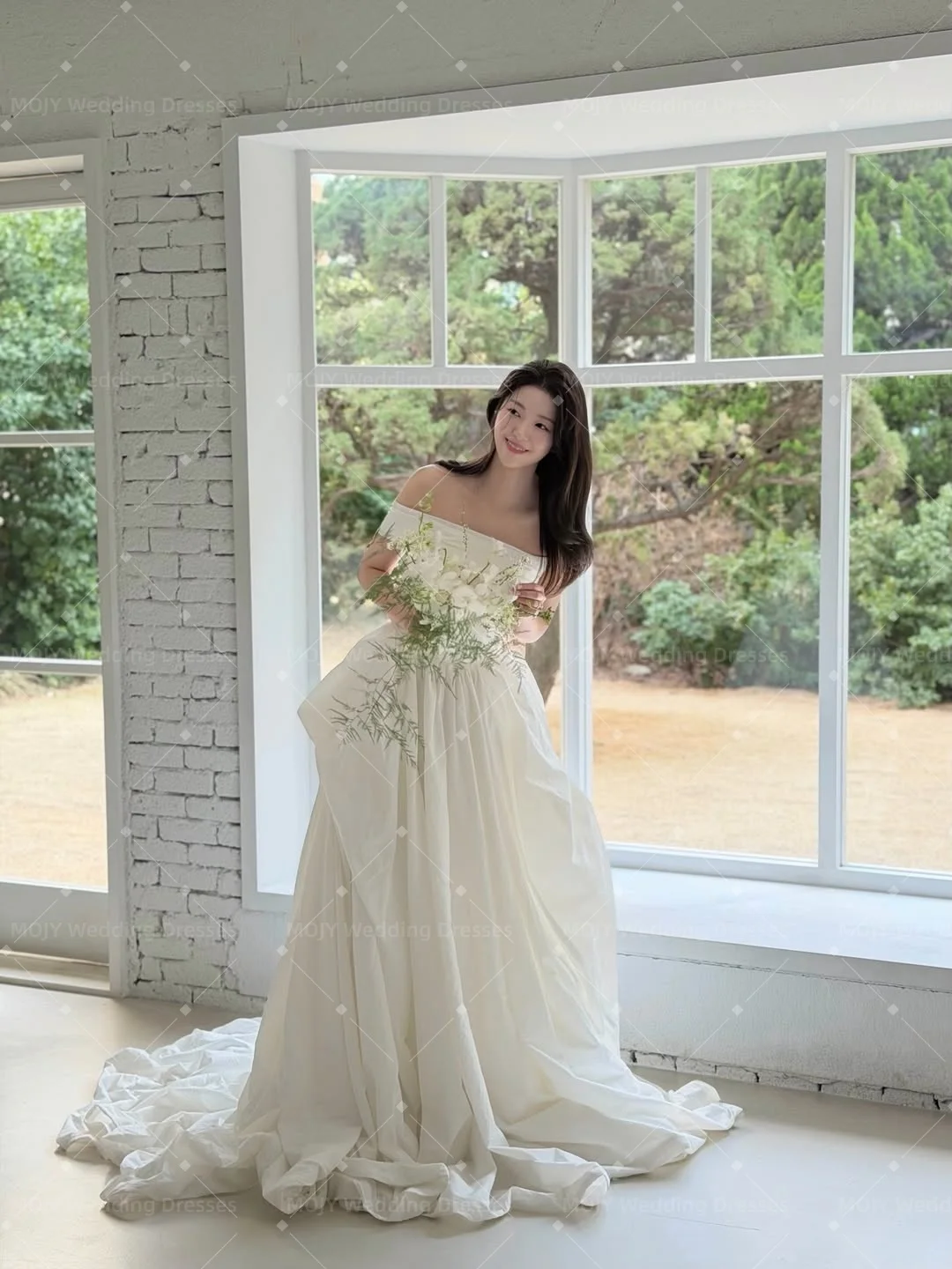 Mojy 2026 Simple A Line Korean Wedding Dresses Photo shoot Strapless Pleats Sweep Train Bridal Gowns Corset Back
Mojy 2026 Simple A Line Korean Wedding Dresses Photo shoot Strapless Pleats Sweep Train Bridal Gowns Corset Back