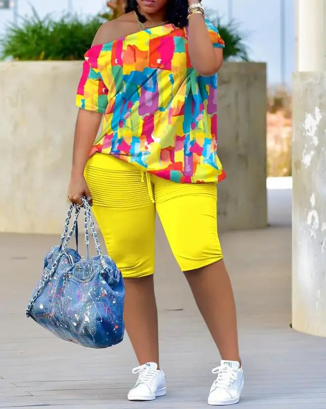 Women's Casual Suit 2024 Summer Latest Melting Colors All Over Print Sketch Neck Short Sleeved Drawstring Ruched Top&shorts Set
Women's Casual Suit 2024 Summer Latest Melting Colors All Over Print Sketch Neck Short Sleeved Drawstring Ruched Top&shorts Set