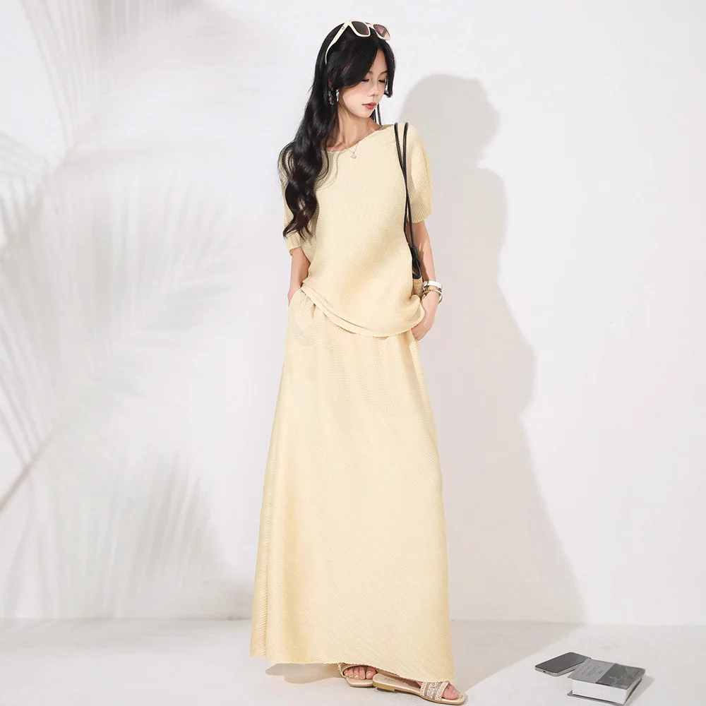 Miyake Fashion Elegant Casual Pleated Women's Two Pieces Set Round Neck Pullover Loose Top and High Waist Long Skirt
Miyake Fashion Elegant Casual Pleated Women's Two Pieces Set Round Neck Pullover Loose Top and High Waist Long Skirt
