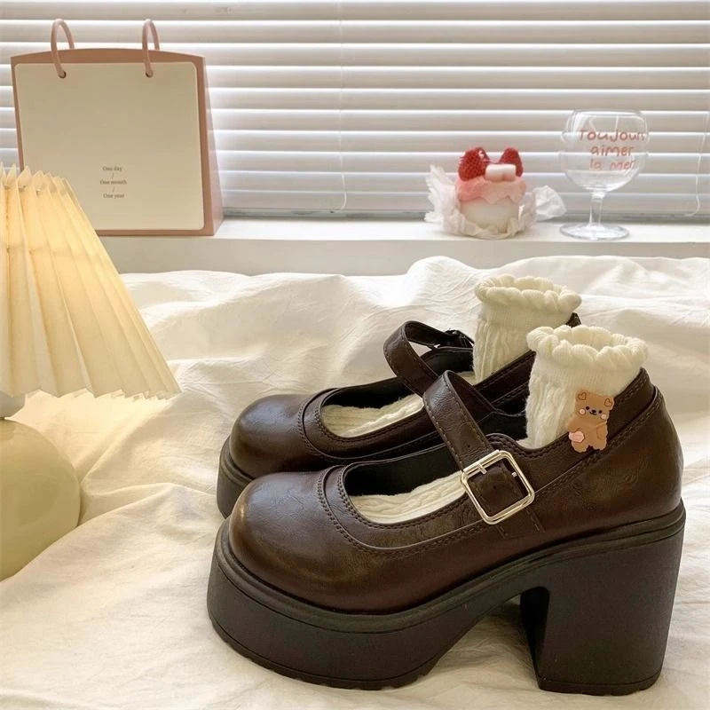 Retro French Mary Jane Shoes Women 2025 New Spring Summer Chunky Heel Platform Height Increasing High Heel
Retro French Mary Jane Shoes Women 2025 New Spring Summer Chunky Heel Platform Height Increasing High Heel