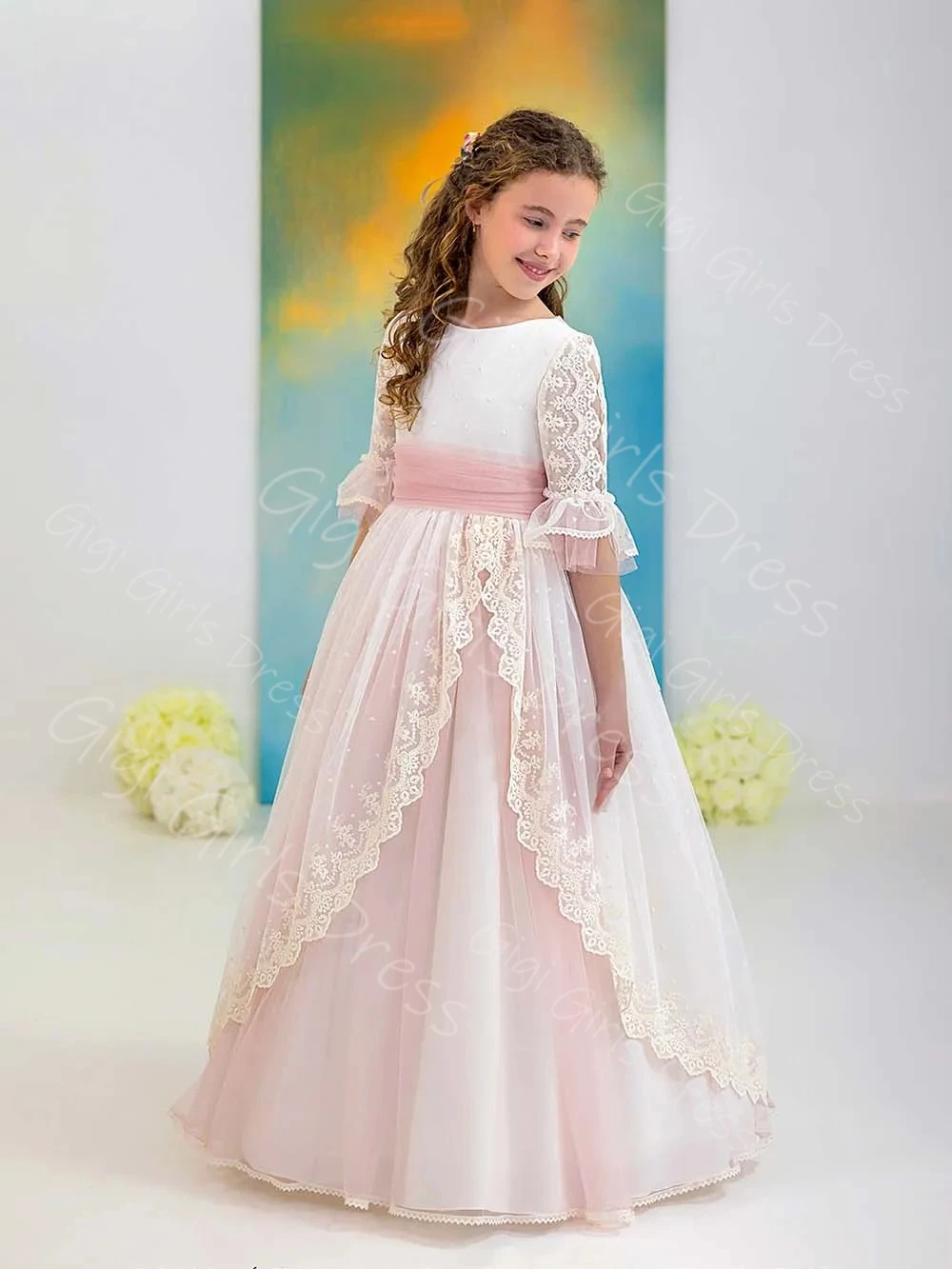 Customized Lace First Communion Dresses for Kids 2026 Round Neck Half Sleeve Princess Flower Girl Dress with 3D Flowers/Sashes
Customized Lace First Communion Dresses for Kids 2026 Round Neck Half Sleeve Princess Flower Girl Dress with 3D Flowers/Sashes