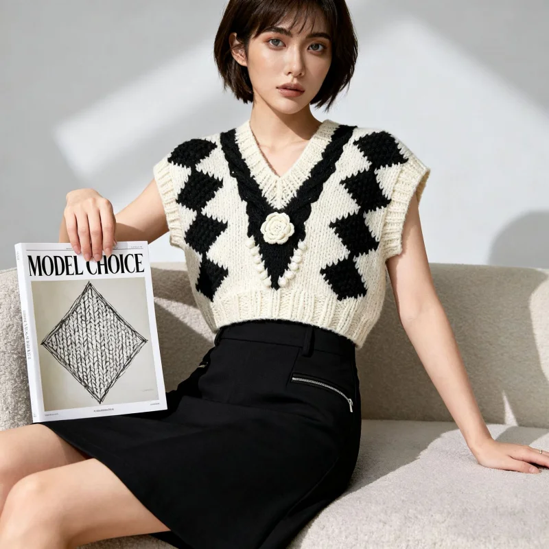 New Spring and Autumn Knitted Sweater, Color-Block Sleeveless Vest Women, Short Layered Knit Vest, Trendy
New Spring and Autumn Knitted Sweater, Color-Block Sleeveless Vest Women, Short Layered Knit Vest, Trendy