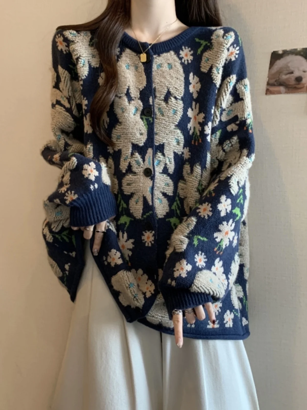 Retro Knitted Open Cardigan Sweater Women's Spring Autumn plus Size Loose Lazy Style Top Floral Embroidery Sweet Style Loose Fit
Retro Knitted Open Cardigan Sweater Women's Spring Autumn plus Size Loose Lazy Style Top Floral Embroidery Sweet Style Loose Fit