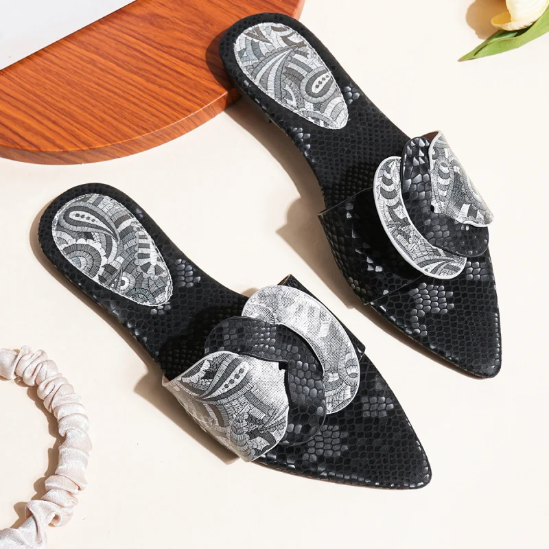 Summer Women's Casual Pointed-Toe Flat Retro Sandals and Slippers
Summer Women's Casual Pointed-Toe Flat Retro Sandals and Slippers