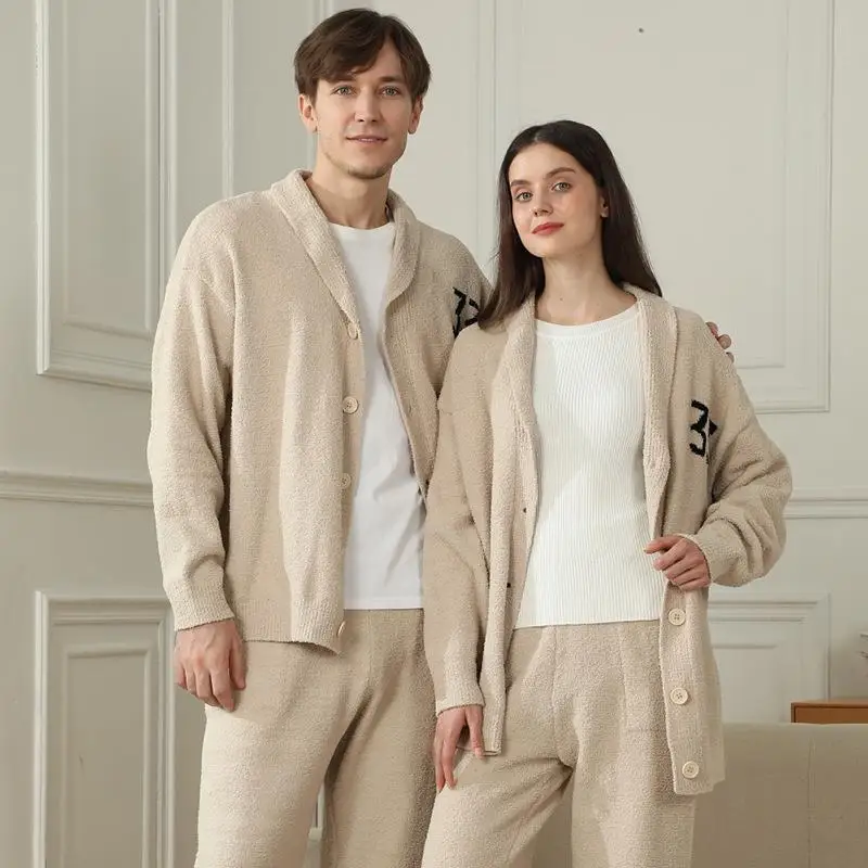 Couples Home Clothes Vneck Pajama Long Sleeve Long Pants Breathable Cool Feeling Comfortable Home Wear Fall Season Set
Couples Home Clothes Vneck Pajama Long Sleeve Long Pants Breathable Cool Feeling Comfortable Home Wear Fall Season Set