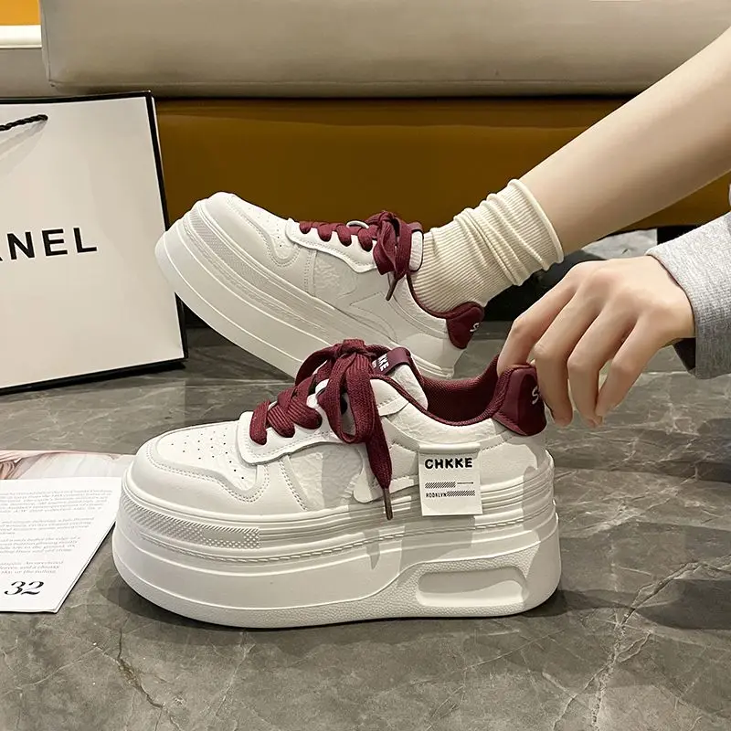 Women Platform Sneakers Personalized Design Casual Outdoor Shoes Comfortable Lace Up Running Sneakers High Quality Sports Shoes
Women Platform Sneakers Personalized Design Casual Outdoor Shoes Comfortable Lace Up Running Sneakers High Quality Sports Shoes