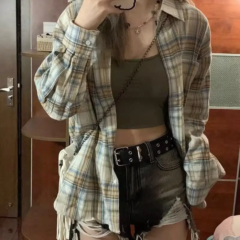 Women's Plaid Shirt Spring Autumn New Style Loose Cardigan Top Summer Sun Protection Design Sensation Small Audience
Women's Plaid Shirt Spring Autumn New Style Loose Cardigan Top Summer Sun Protection Design Sensation Small Audience