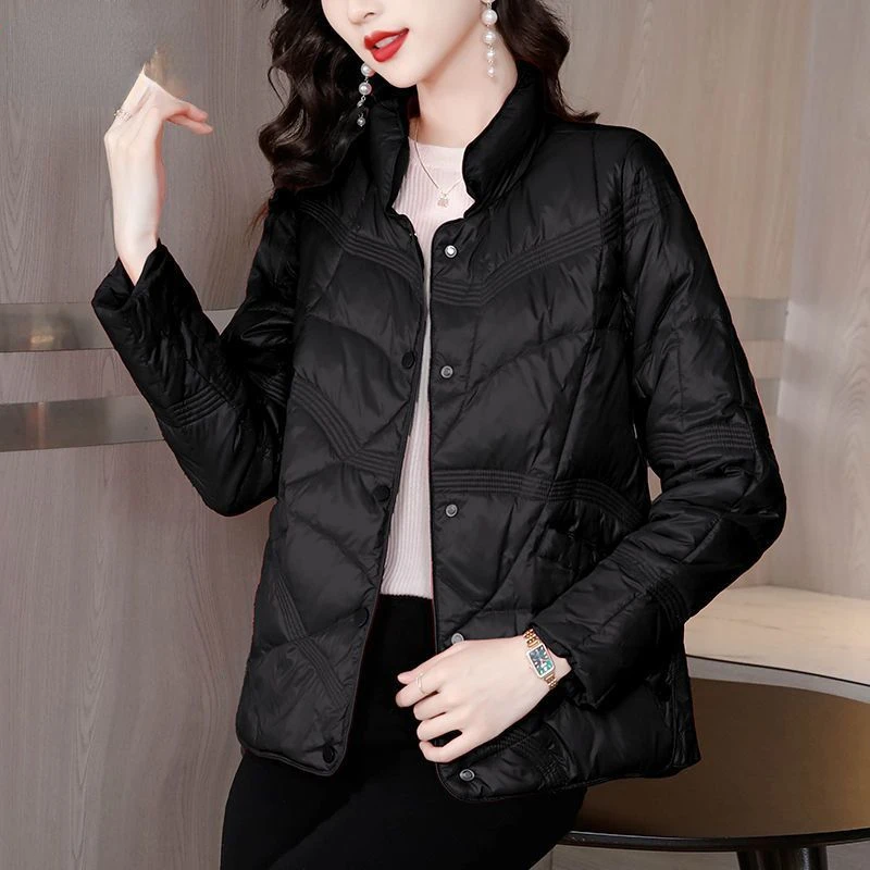 Woman White Duck Down Coat Female Retro Double-sided Wear Patchwork Downproof Jacket Winter Thick Warm Stand Collar G818
Woman White Duck Down Coat Female Retro Double-sided Wear Patchwork Downproof Jacket Winter Thick Warm Stand Collar G818