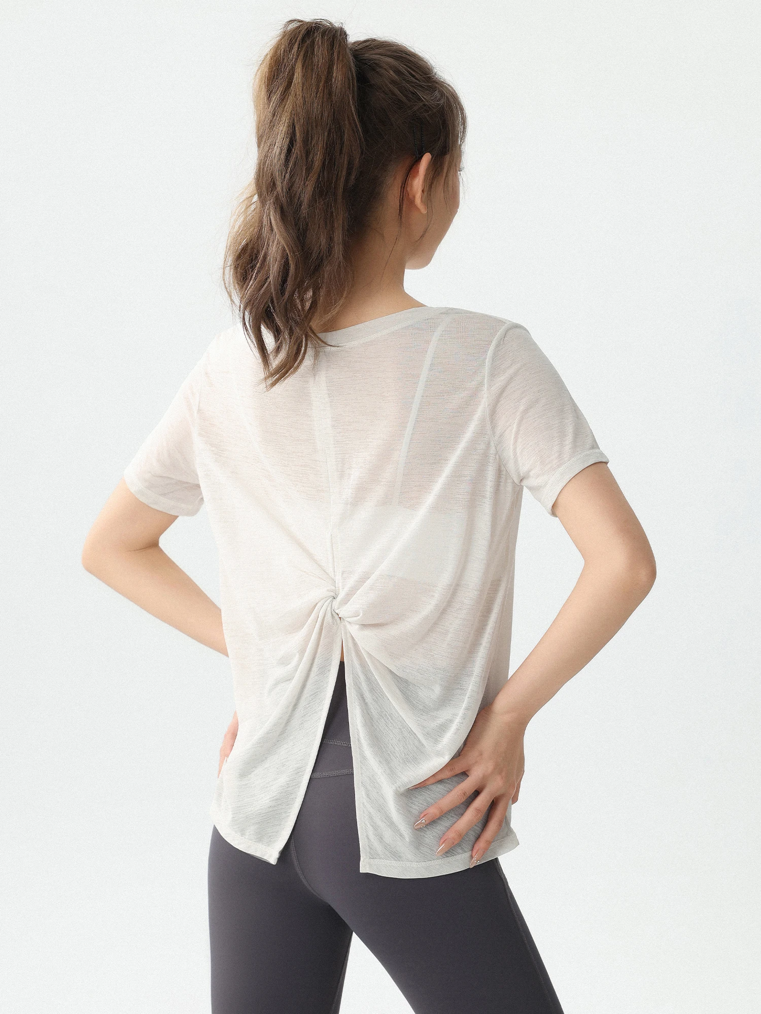 Loose Women's Yoga Fitness Sports Top Short Sleeve Breathable Quick Dry Beautiful Back Running Training Gym T-Shirt Cover up
Loose Women's Yoga Fitness Sports Top Short Sleeve Breathable Quick Dry Beautiful Back Running Training Gym T-Shirt Cover up