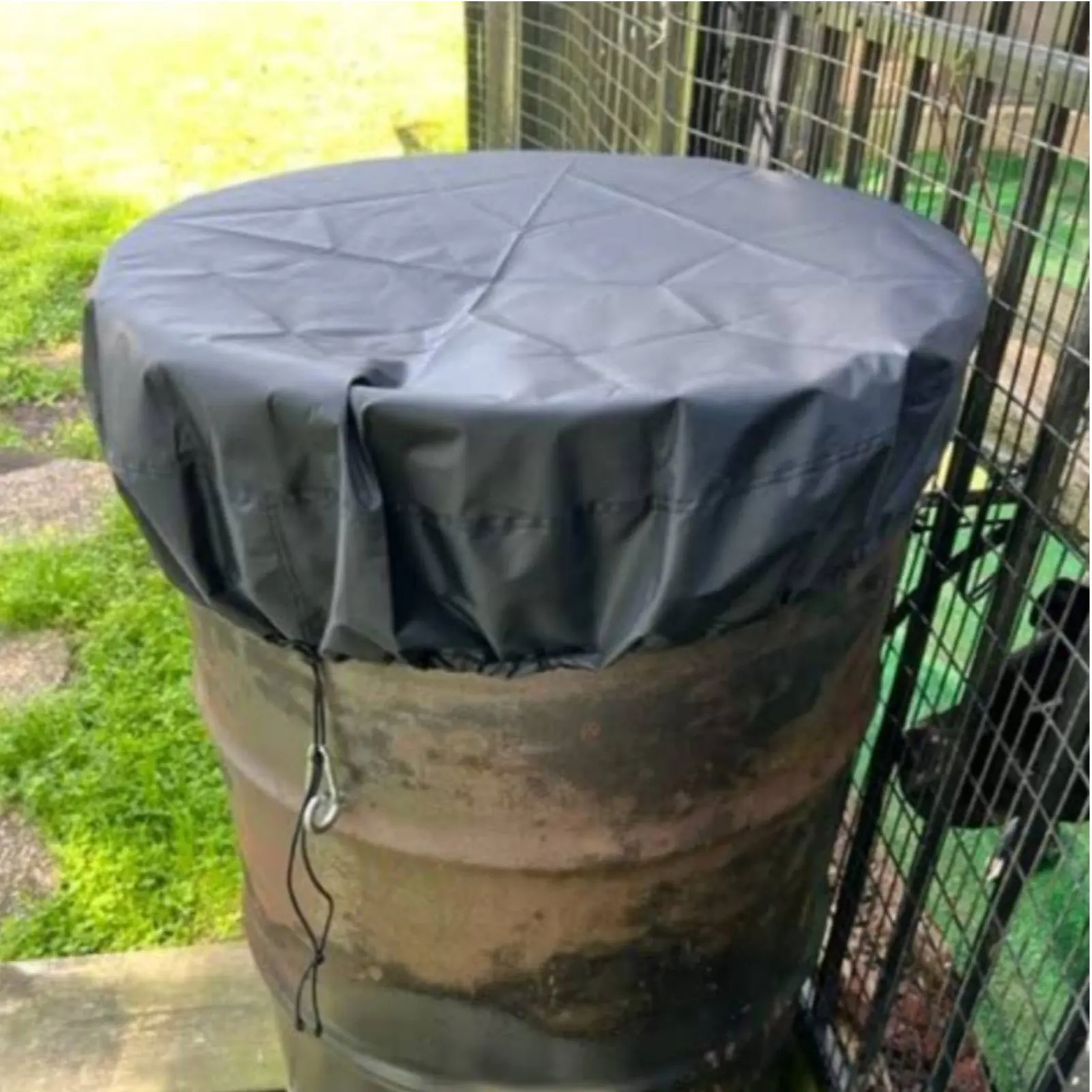 Waterproof Barrel Cover Easy to Install Dustproof Drum Lid Cover Round Barrel Protector Protection Reusable
Waterproof Barrel Cover Easy to Install Dustproof Drum Lid Cover Round Barrel Protector Protection Reusable
