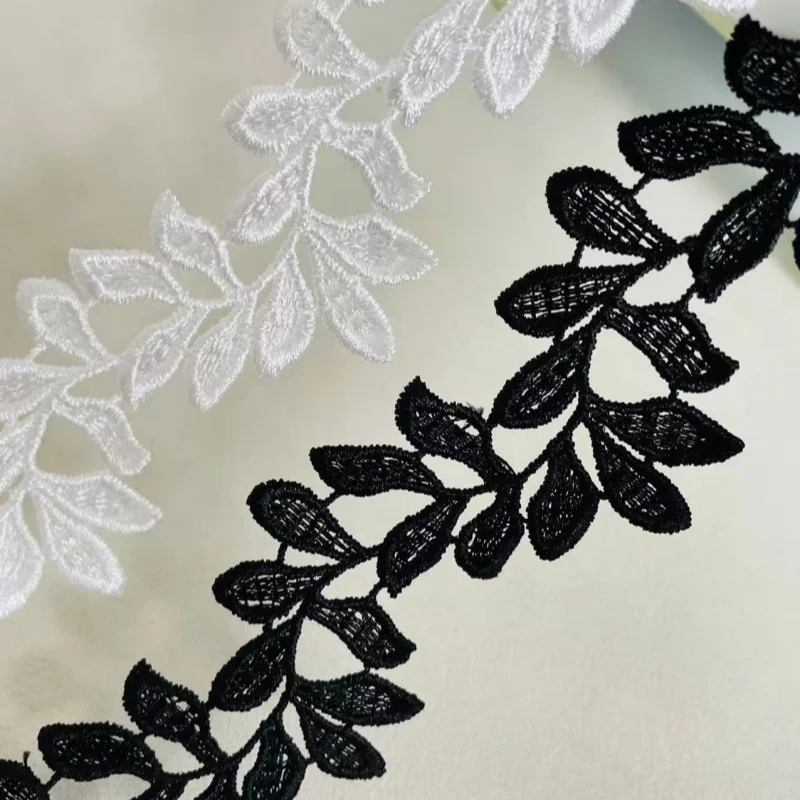 1yds high quality water Embroidery Rose Flower lace handmade DIY pocket collar felt picture frame decorative f
1yds high quality water Embroidery Rose Flower lace handmade DIY pocket collar felt picture frame decorative f