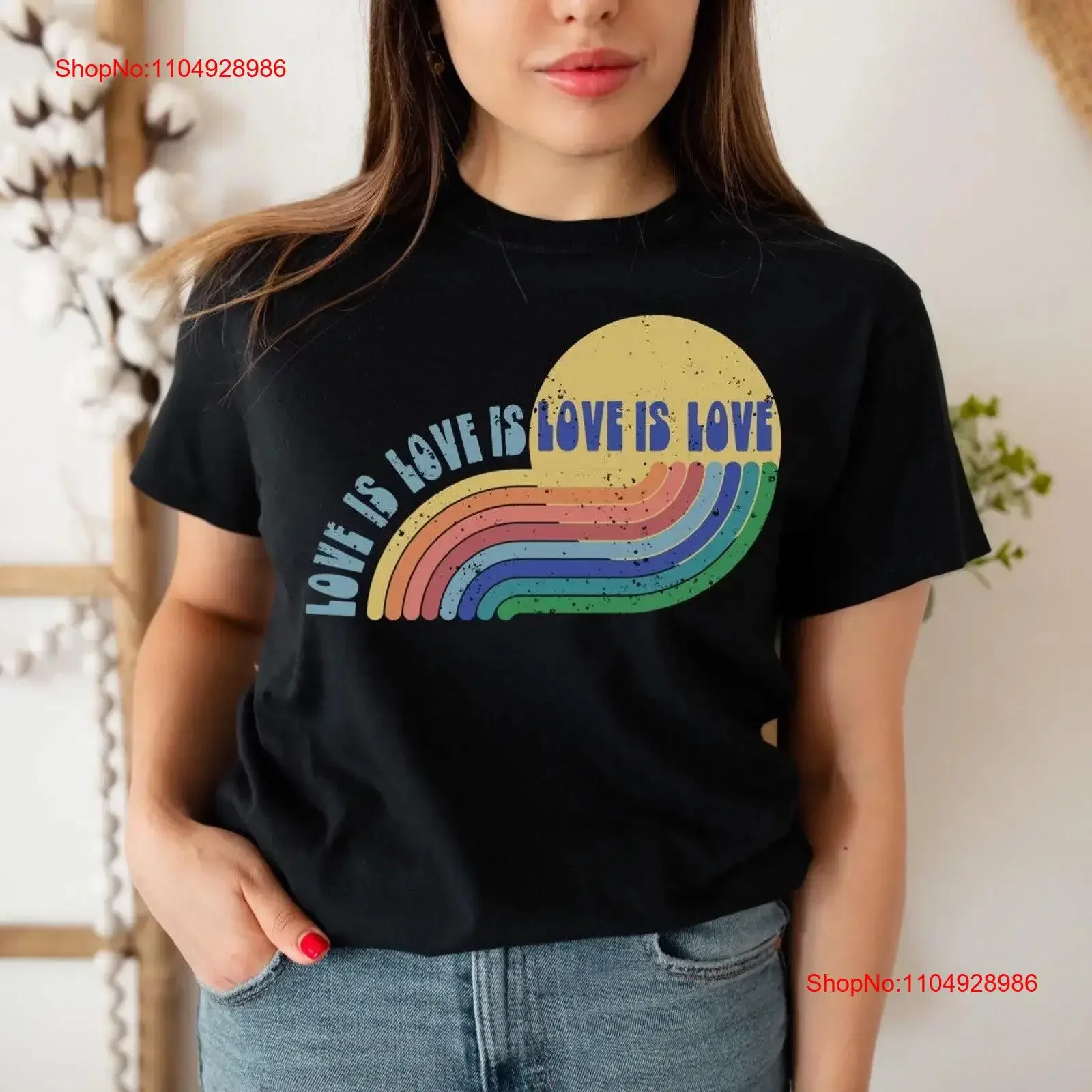 Женская футболка Love is Rainbow Boho Pride, потертая парусиновая винтажная уличная одежда Bella, растянутая повседневная футболка Love is
Женская футболка Love is Rainbow Boho Pride, потертая парусиновая винтажная уличная одежда Bella, растянутая повседневная футболка Love is