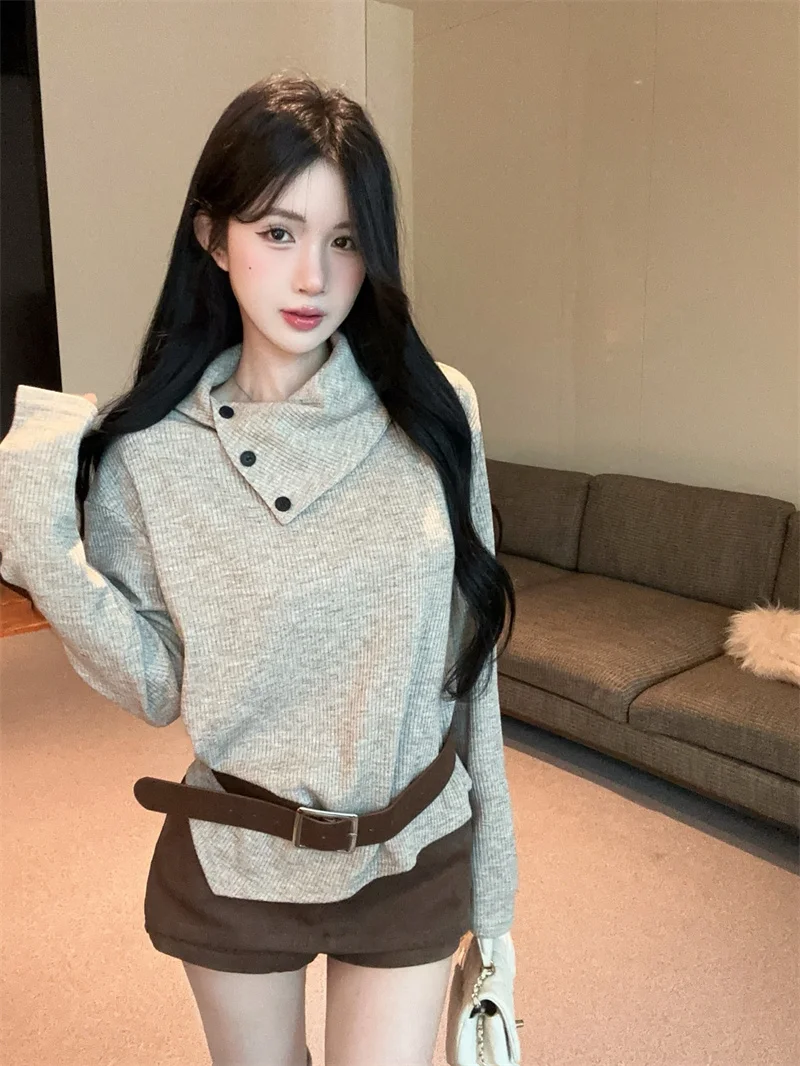 Женский вязаный топ цвета хаки, осень-зима, футболка с высоким воротником, нестандартной внутренней одеждой, американский свободный крой, длинный све
Женский вязаный топ цвета хаки, осень-зима, футболка с высоким воротником, нестандартной внутренней одеждой, американский свободный крой, длинный све