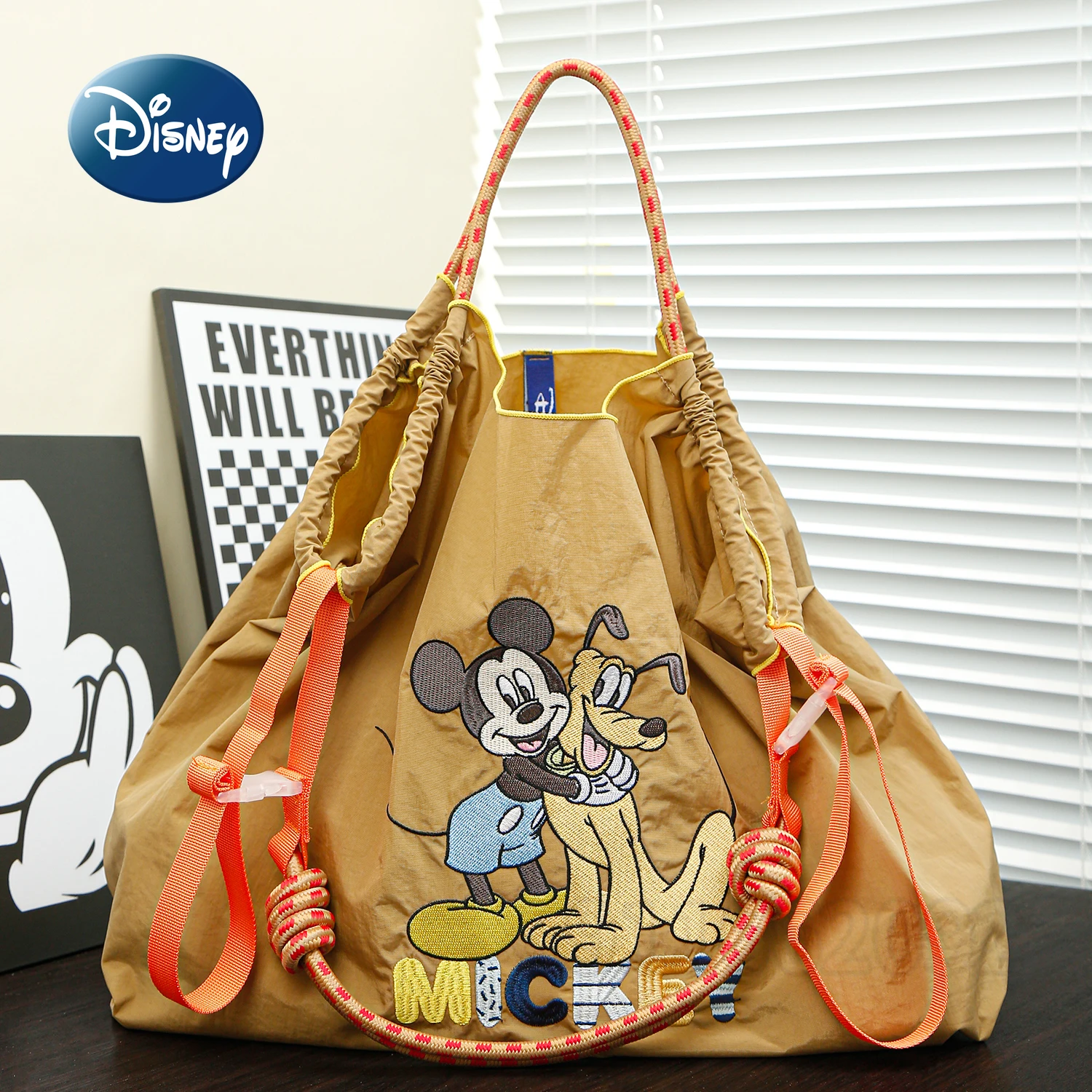 Disney Mickey Original New Women's Handbag Nylon Fashion Women's Shoulder Bag Large Capacity Storage Women's Bag High Quality
Disney Mickey Original New Women's Handbag Nylon Fashion Women's Shoulder Bag Large Capacity Storage Women's Bag High Quality