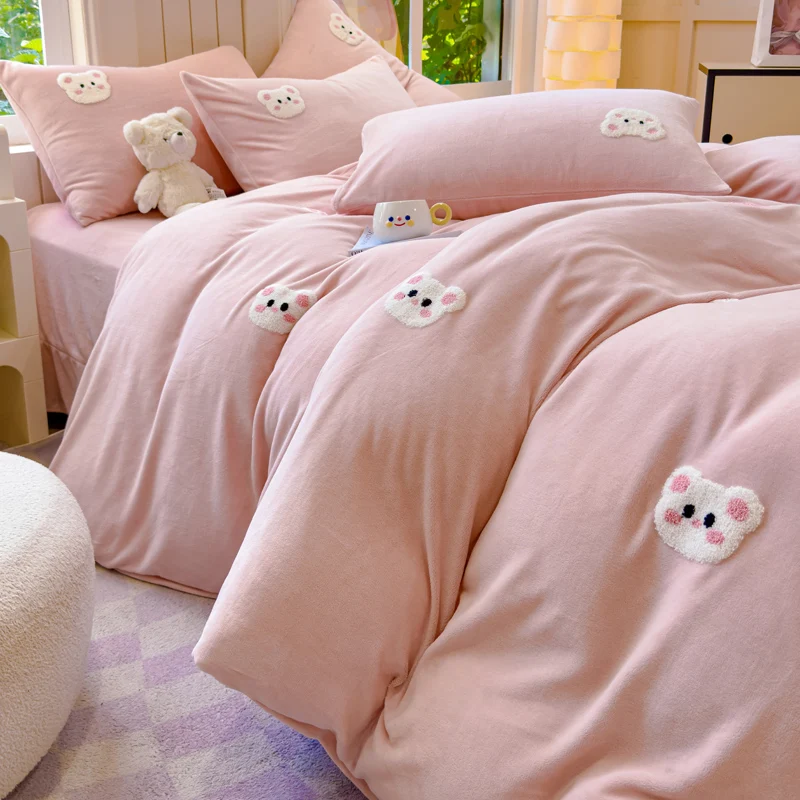 Зимний фланелевой однотонный пододеяльник на зиму, мягкий, теплый, сохраняющий тепло, пододеяльники, молочный бархат, кровать Queen King, домашний текстиль
Зимний фланелевой однотонный пододеяльник на зиму, мягкий, теплый, сохраняющий тепло, пододеяльники, молочный бархат, кровать Queen King, домашний текстиль