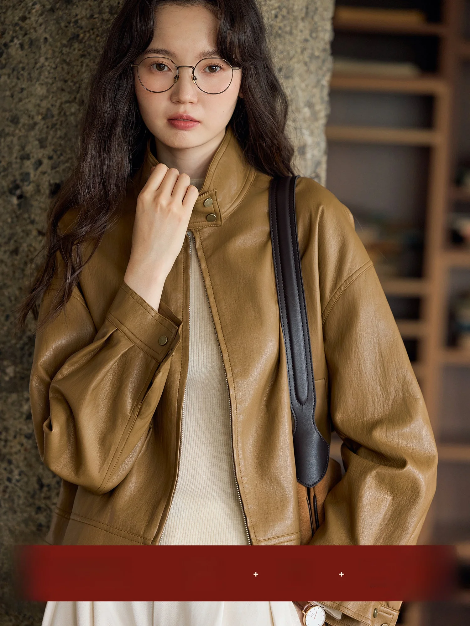 Лимитированная серия: Женская приталенная куртка-косуха "Acleiri" в стиле ретро с воротником-стойкой, прямого кроя, в двух цветах
Лимитированная серия: Женская приталенная куртка-косуха "Acleiri" в стиле ретро с воротником-стойкой, прямого кроя, в двух цветах