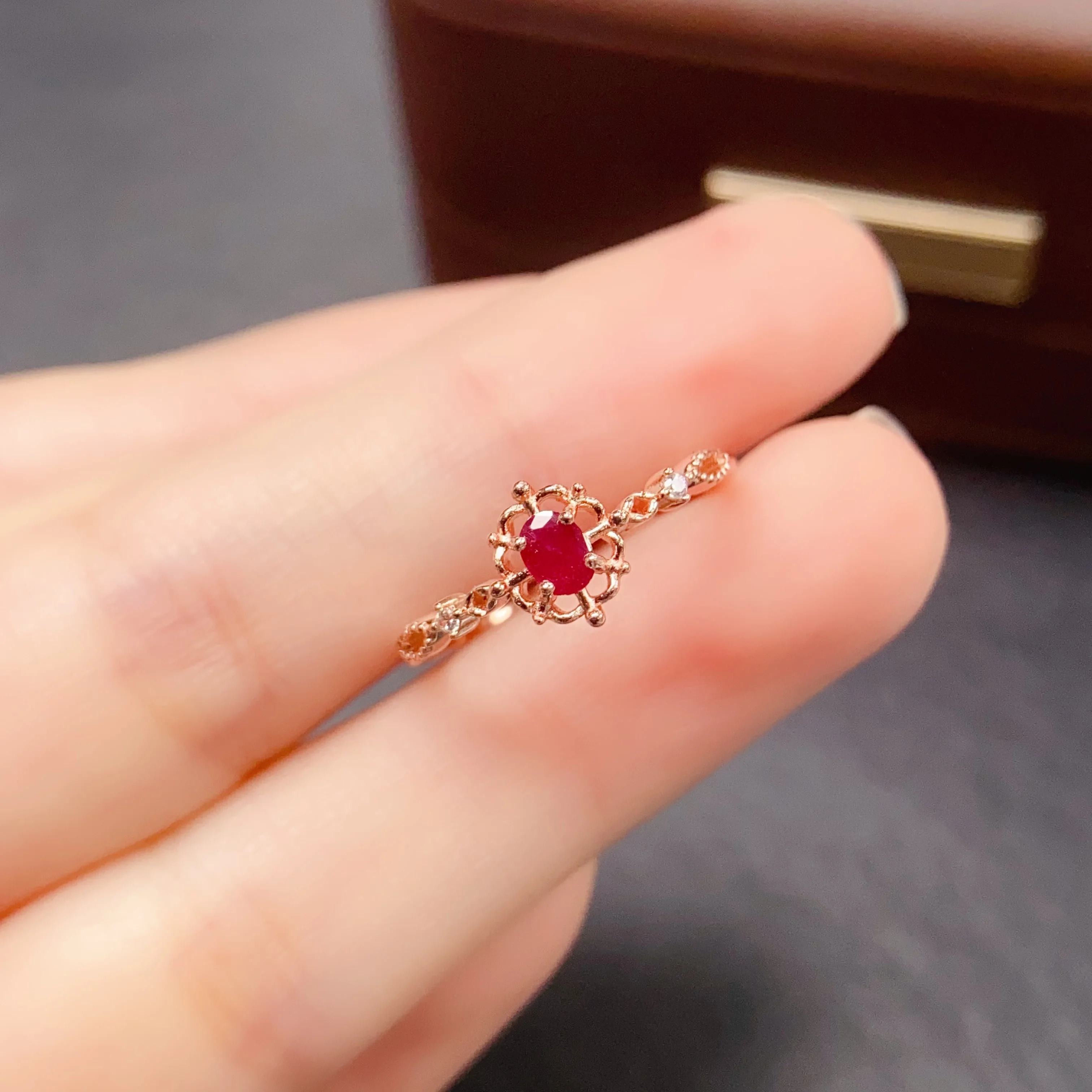 3*4mm Natural Ruby Ring S925 Sterling Silver Certificate Fine Fashion Simple Design Charm Weddings Jewelry for Women FS
3*4mm Natural Ruby Ring S925 Sterling Silver Certificate Fine Fashion Simple Design Charm Weddings Jewelry for Women FS