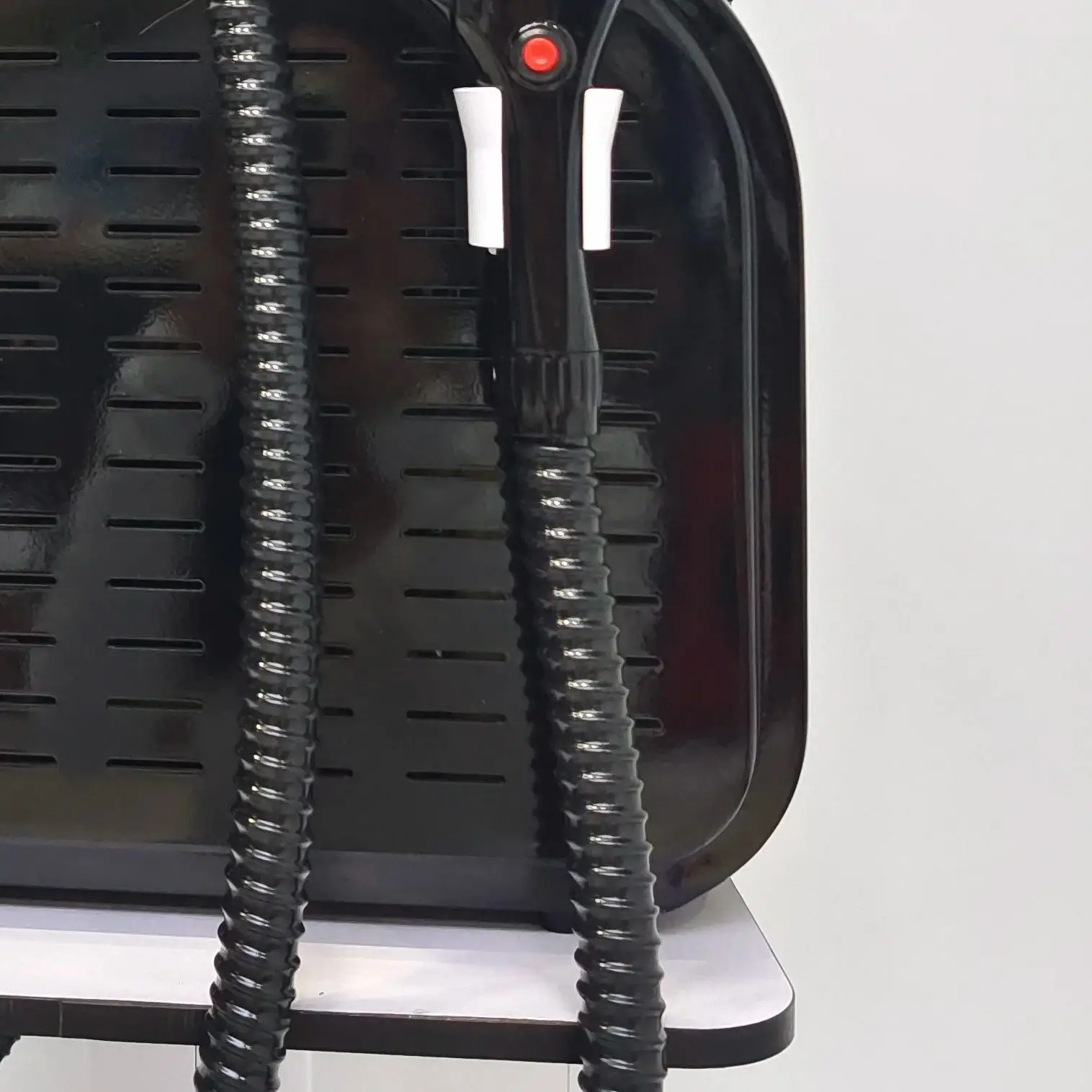 2026 Лазер с 4 длинами волн Диодный лазер 4 в 1 Пико-лазер Ice Platinum Diode ND: YAG Машина Безболезненное устройство для удаления волос
2026 Лазер с 4 длинами волн Диодный лазер 4 в 1 Пико-лазер Ice Platinum Diode ND: YAG Машина Безболезненное устройство для удаления волос