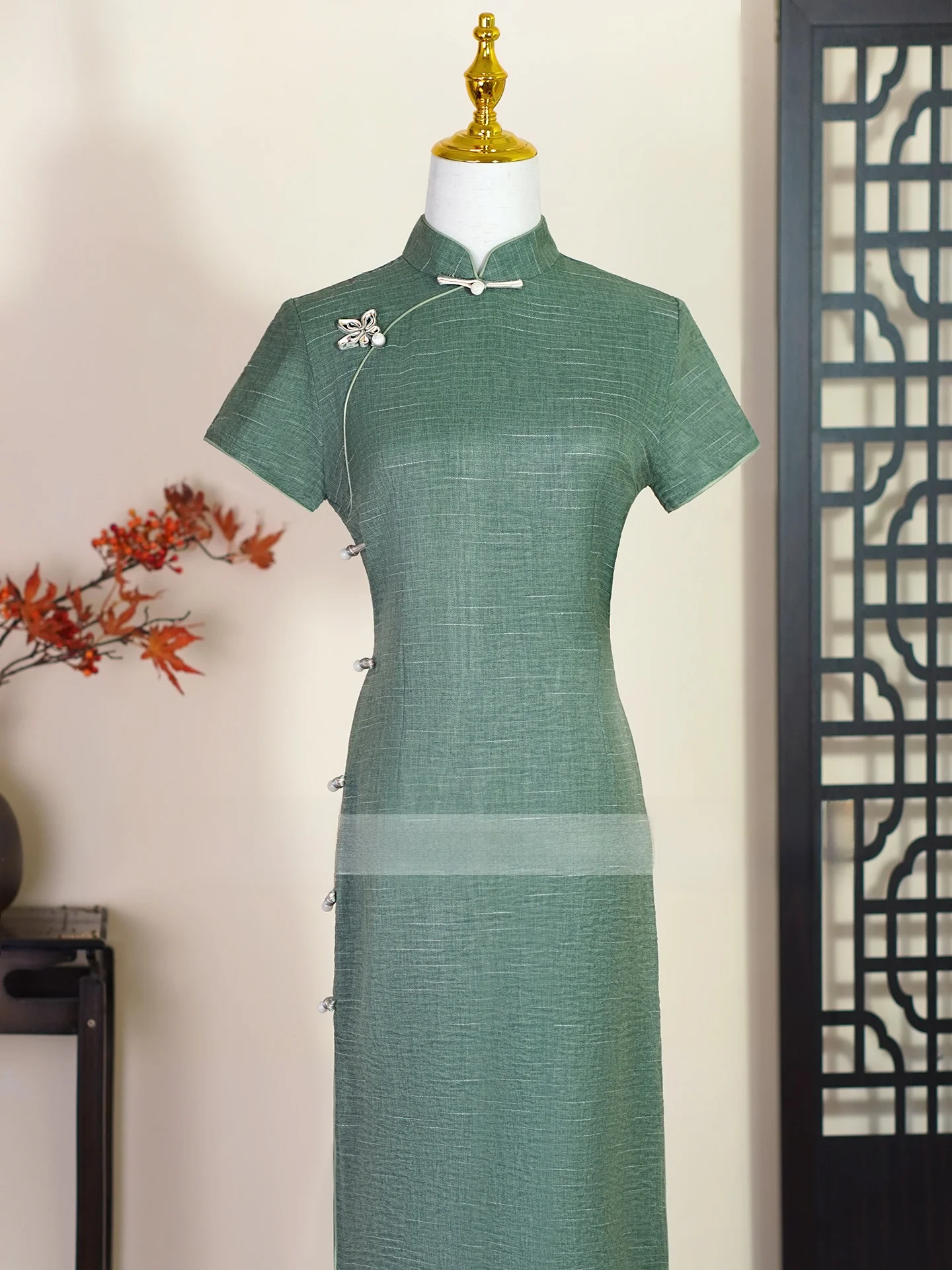 Young Girl's een Retro Republic of Chi Reformed Mid-Length Svel Dr Low Slit for Daily Wear
Young Girl's een Retro Republic of Chi Reformed Mid-Length Svel Dr Low Slit for Daily Wear