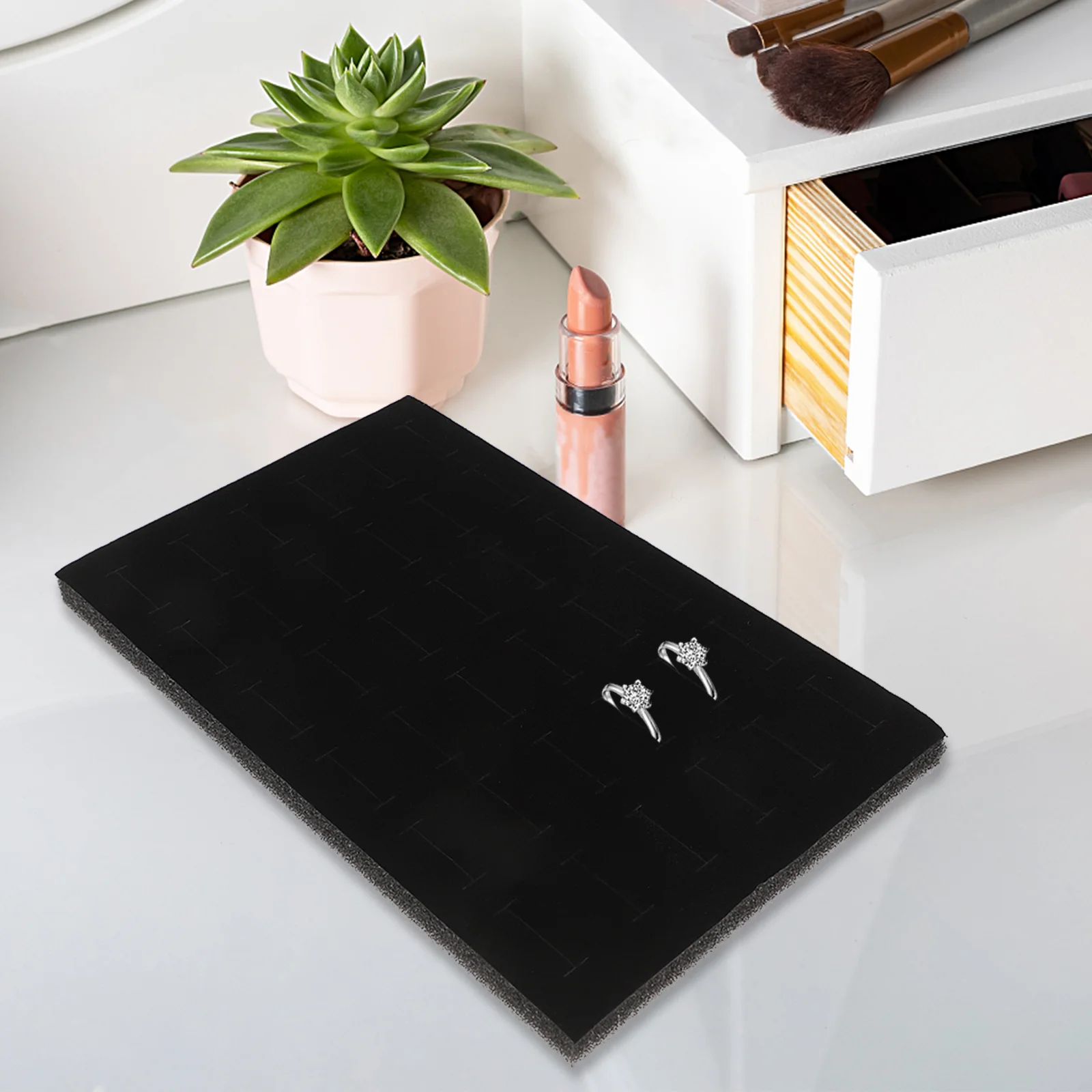 5 PCS Ring Earrings Foam Jewelry Inserts Photography Display Tray Drilling Pads Ornament Sponge
5 PCS Ring Earrings Foam Jewelry Inserts Photography Display Tray Drilling Pads Ornament Sponge