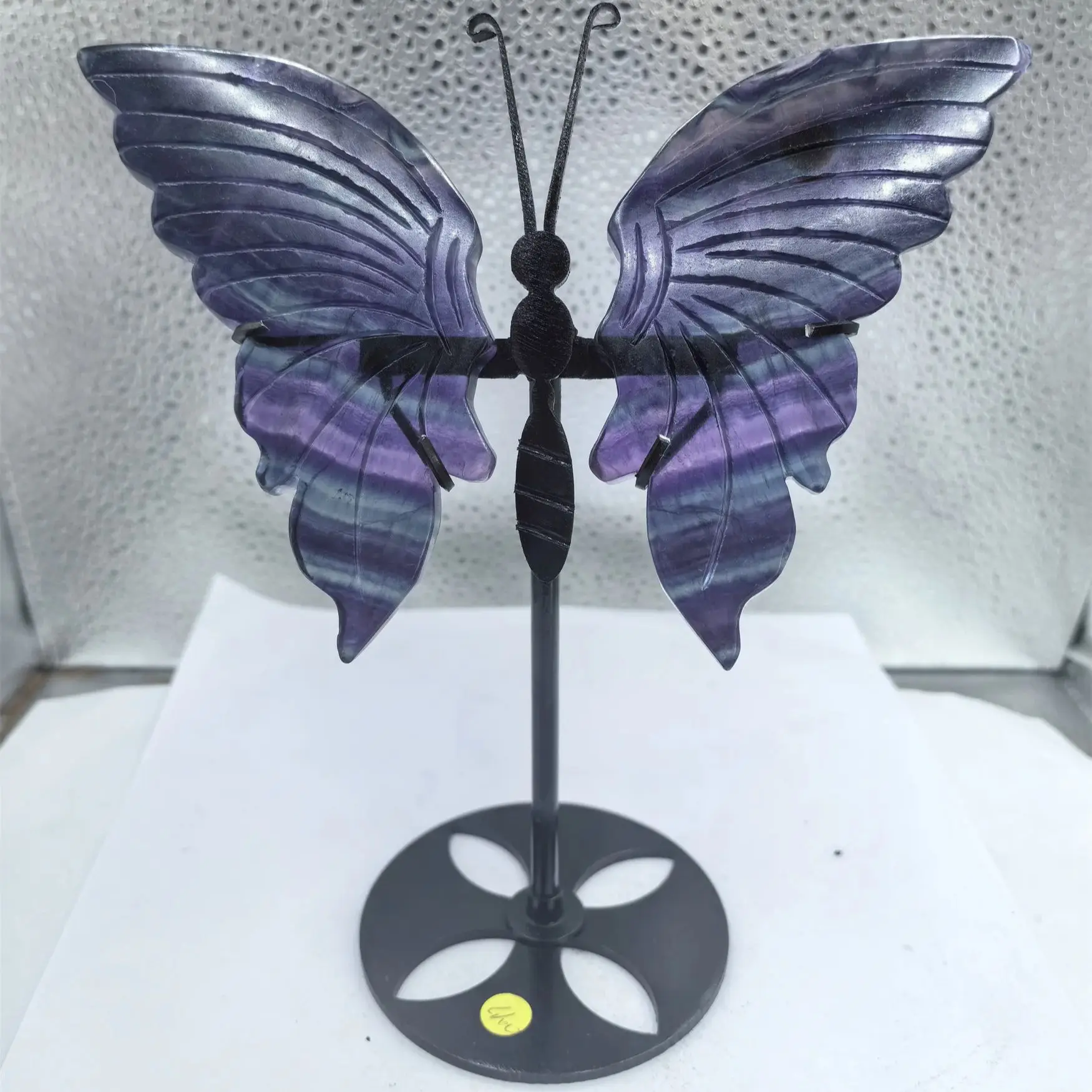 Multicolored fluorite butterfly wings Crystal butterfly wings with free stand, Wings carving Home decoration Crystal gift
Multicolored fluorite butterfly wings Crystal butterfly wings with free stand, Wings carving Home decoration Crystal gift