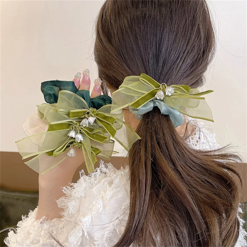 Retro Lily Large Intestine Hair Ring Hair Rope Head Rope Sweet Circle Small Fresh Hair Ring Flower Hair Accessories
Retro Lily Large Intestine Hair Ring Hair Rope Head Rope Sweet Circle Small Fresh Hair Ring Flower Hair Accessories