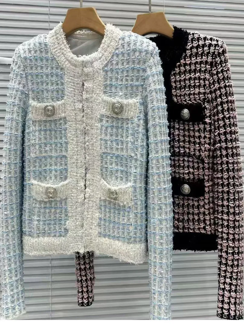 Блестящий клетчатый вязаный кардиган, женский тяжелый вышивка, золотая пуговица, ретро Sle, модная верхняя одежда, весна-осень
Блестящий клетчатый вязаный кардиган, женский тяжелый вышивка, золотая пуговица, ретро Sle, модная верхняя одежда, весна-осень