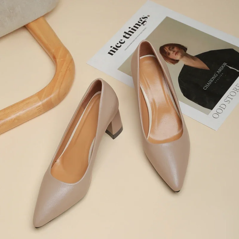 2024 New fashion high heels pointed light patent leather high heels fashion elegant shoes women's platform work shoes
2024 New fashion high heels pointed light patent leather high heels fashion elegant shoes women's platform work shoes