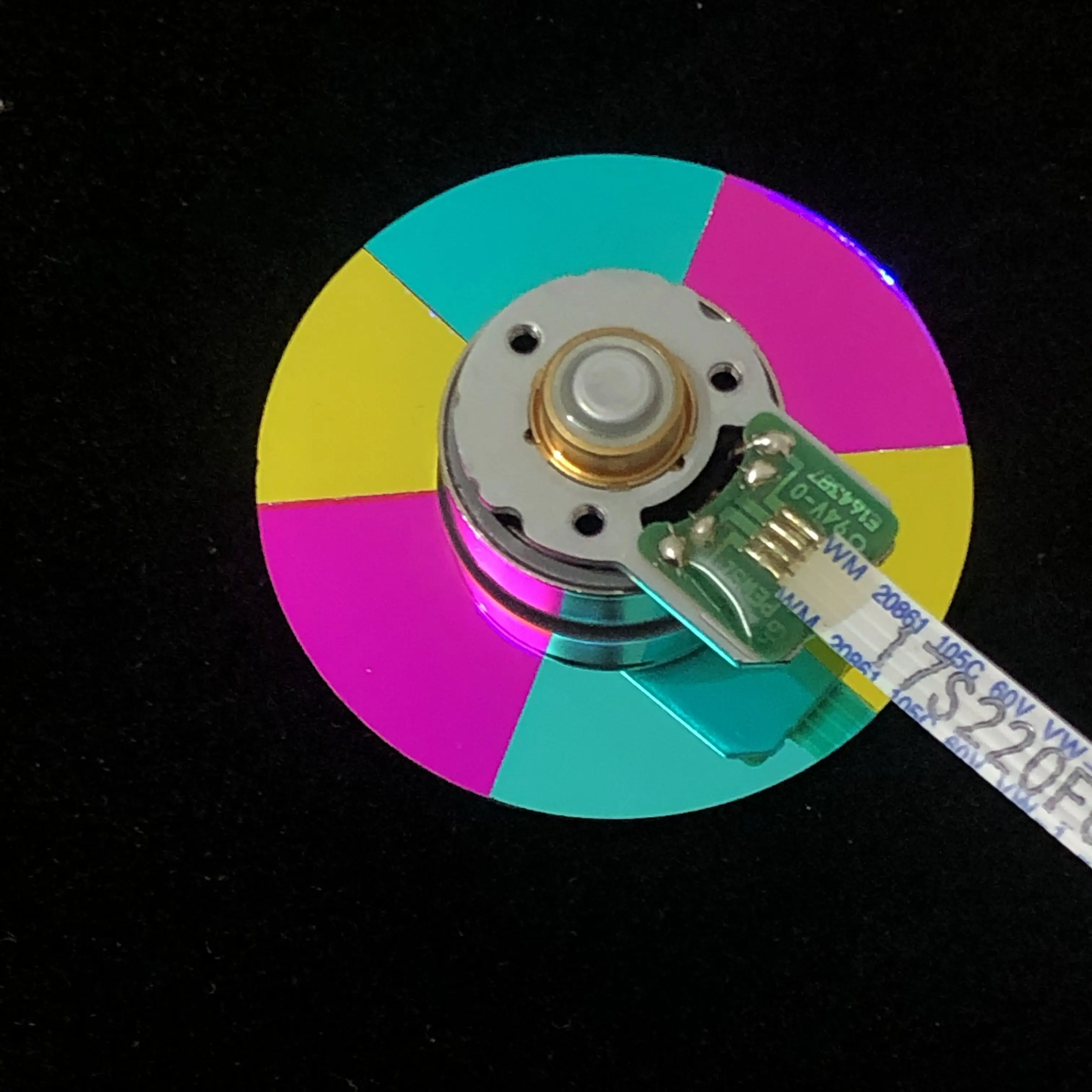 НОВОЕ цветное колесо w1070, брендовое цветное колесо проектора DLP для W20FF TH1070, цвет колеса, диаметр 44 мм для проекторов BENQ
НОВОЕ цветное колесо w1070, брендовое цветное колесо проектора DLP для W20FF TH1070, цвет колеса, диаметр 44 мм для проекторов BENQ