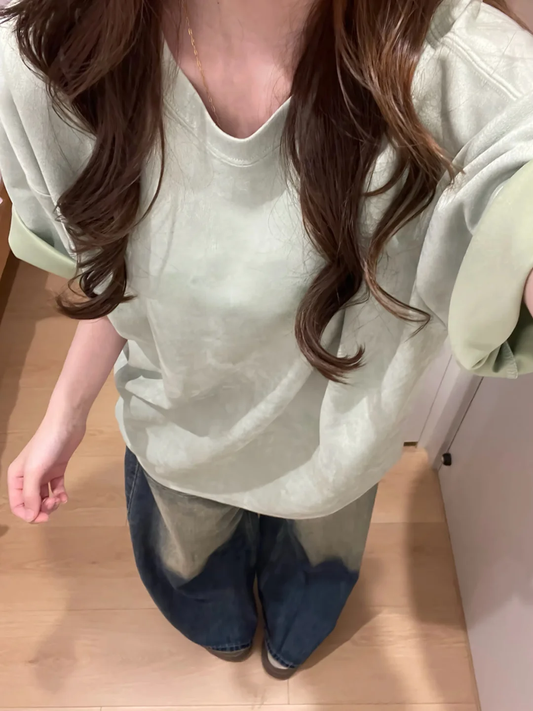 Retro American Embroidered Letter Short Sleeve T-Shirt Women Summer Suede Couple High Street Trend Top Loose Fit Cotton
Retro American Embroidered Letter Short Sleeve T-Shirt Women Summer Suede Couple High Street Trend Top Loose Fit Cotton