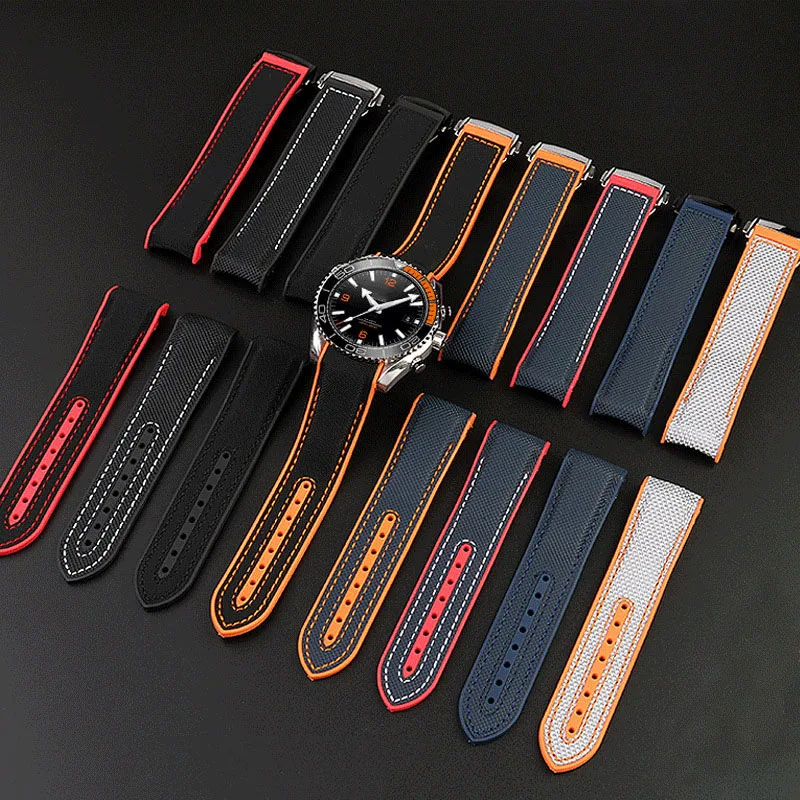 For Omega Seamaster 300 Speedmaster watch straps Carbon grain silicon Watchband 20mm 21mm 22mm Curved End Rubber Watch Bands
For Omega Seamaster 300 Speedmaster watch straps Carbon grain silicon Watchband 20mm 21mm 22mm Curved End Rubber Watch Bands