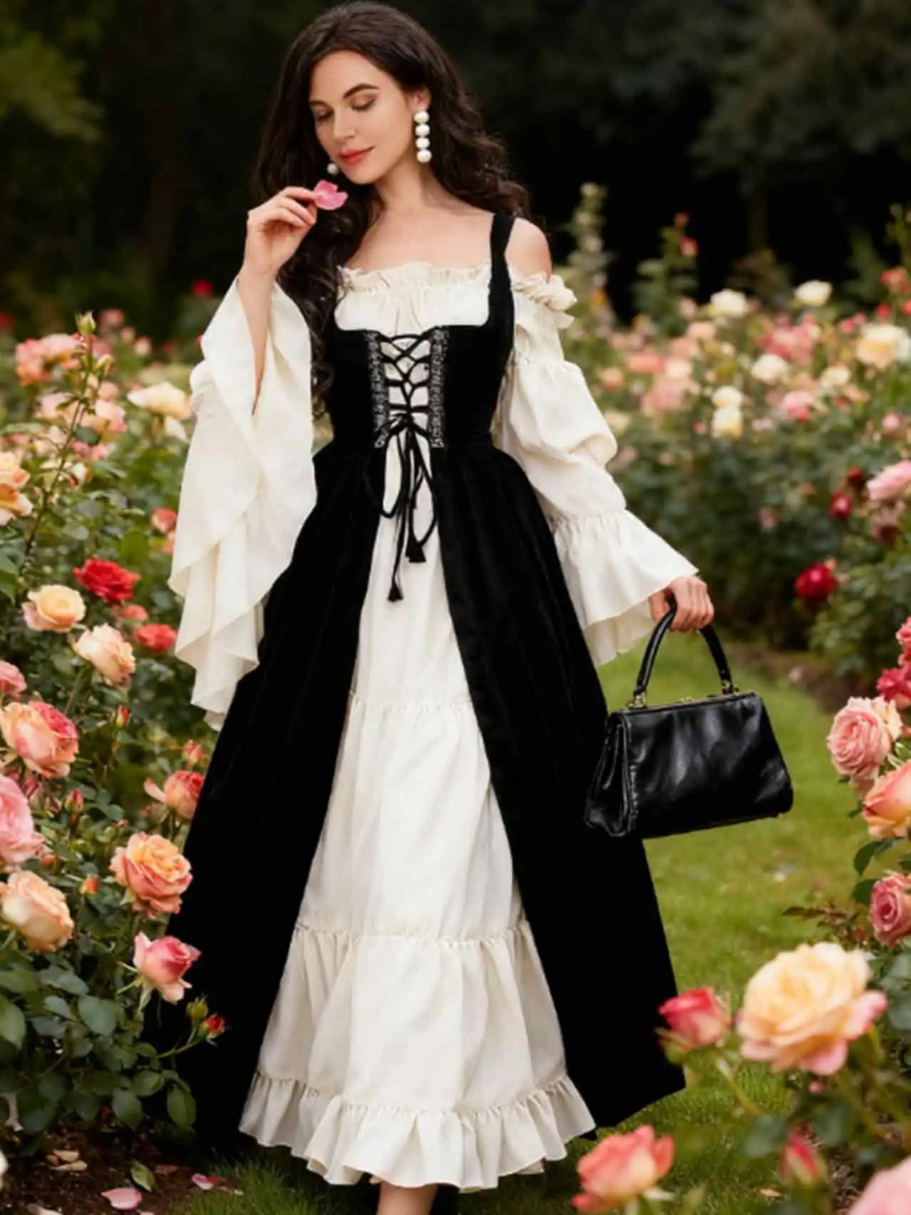 Medieval European and American Renaissance square collar tied waist medieval Renaissance retro dress role-playing costume
Medieval European and American Renaissance square collar tied waist medieval Renaissance retro dress role-playing costume