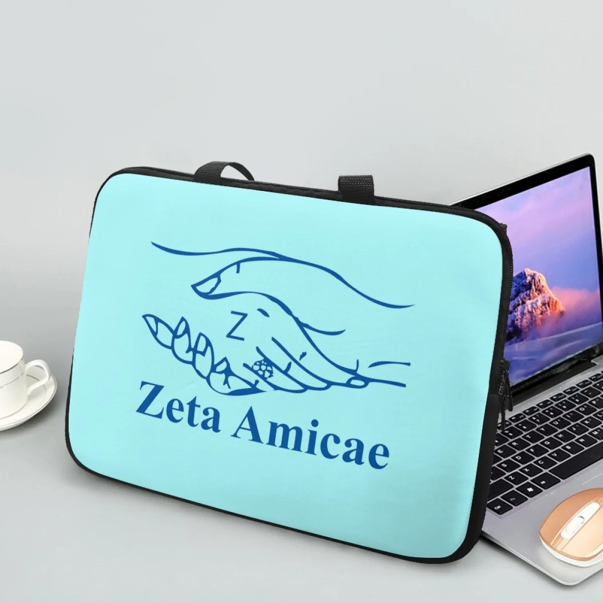 Повседневная Портативная сумка Zeta Amicae Sorority с рисунком для планшета, модная сумка для ноутбука с рисунком друзей Zeta, сумка на плечо для взрослых
Повседневная Портативная сумка Zeta Amicae Sorority с рисунком для планшета, модная сумка для ноутбука с рисунком друзей Zeta, сумка на плечо для взрослых
