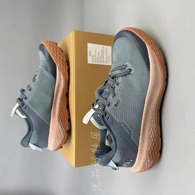 Оригинальная брендовая удобная уличная походная обувь 2E с широкими ногами, высококачественные вездеходные кроссовки для бездорожья, амортизирующие треккинговые кроссовки 36-45
Оригинальная брендовая удобная уличная походная обувь 2E с широкими ногами, высококачественные вездеходные кроссовки для бездорожья, амортизирующие треккинговые кроссовки 36-45