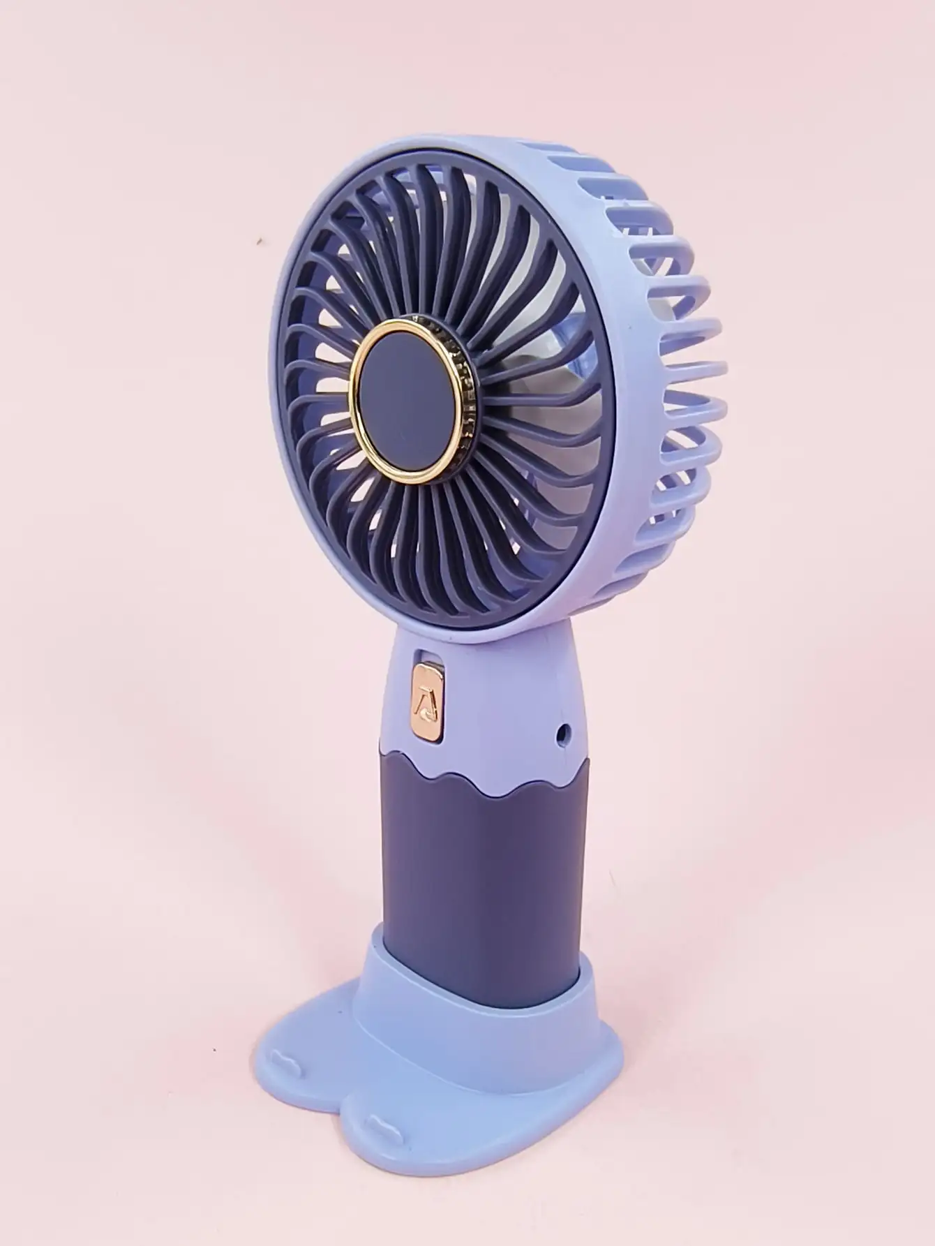 AOYI 1pc Plastic Electric Fan, Modern Ear Decor Electric Fan For Home handheld fan mini fan mini air conditioner
AOYI 1pc Plastic Electric Fan, Modern Ear Decor Electric Fan For Home handheld fan mini fan mini air conditioner