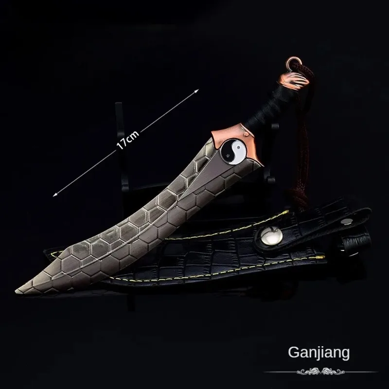 Game sword Anime Surrounding 17cm Original sword Model Ganjiang Leather Case Version Zinc Alloy Ornament Decoration Toys
Game sword Anime Surrounding 17cm Original sword Model Ganjiang Leather Case Version Zinc Alloy Ornament Decoration Toys