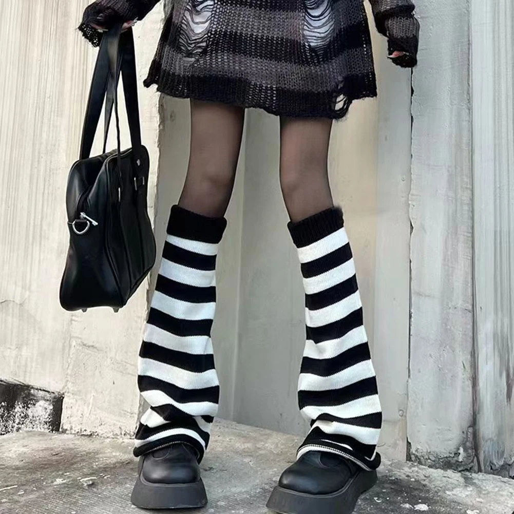Women Leg Warmers Retro Contrast Color Striped Knitted High Socks Warm Long Leg Warmers For Girls Women Gifts
Women Leg Warmers Retro Contrast Color Striped Knitted High Socks Warm Long Leg Warmers For Girls Women Gifts