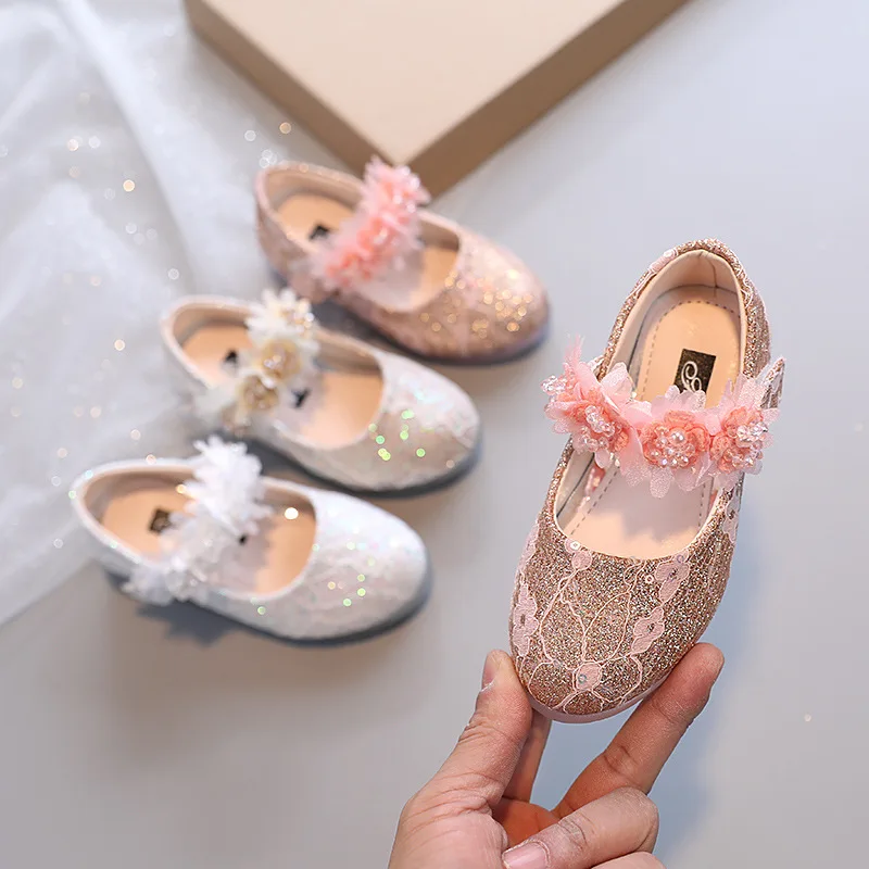 Little Girl Leather Shoes New Fashion Sequins Pearl Flower Princess Shoes Children's Party Wedding Baby Girls Dance Shoes H21
Little Girl Leather Shoes New Fashion Sequins Pearl Flower Princess Shoes Children's Party Wedding Baby Girls Dance Shoes H21