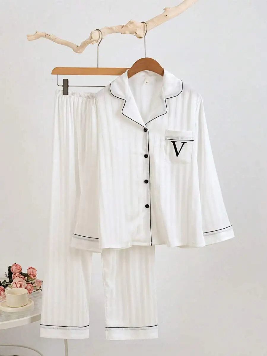 Womens Ice Silk Pajama Set Long Sleeve Turn-Down Collar Sleepwear Two Piece
Womens Ice Silk Pajama Set Long Sleeve Turn-Down Collar Sleepwear Two Piece