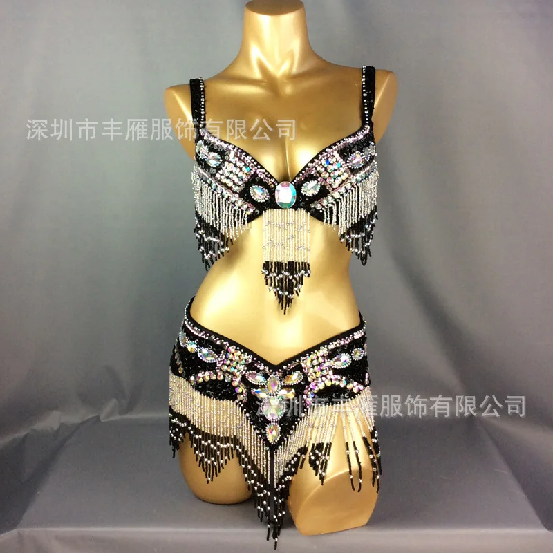 Новый комплект для танца живота с блестками, блестящий и сексуальный сценический костюм, праздничный танцевальный костюм для женщин
Новый комплект для танца живота с блестками, блестящий и сексуальный сценический костюм, праздничный танцевальный костюм для женщин