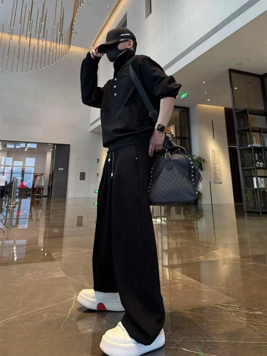 Spring New Faion Loose Men's Casual Set Sweatirt Wide Leg Pants Two Piece Set Comfortable Breathable Cotton Blend Fabric
Spring New Faion Loose Men's Casual Set Sweatirt Wide Leg Pants Two Piece Set Comfortable Breathable Cotton Blend Fabric