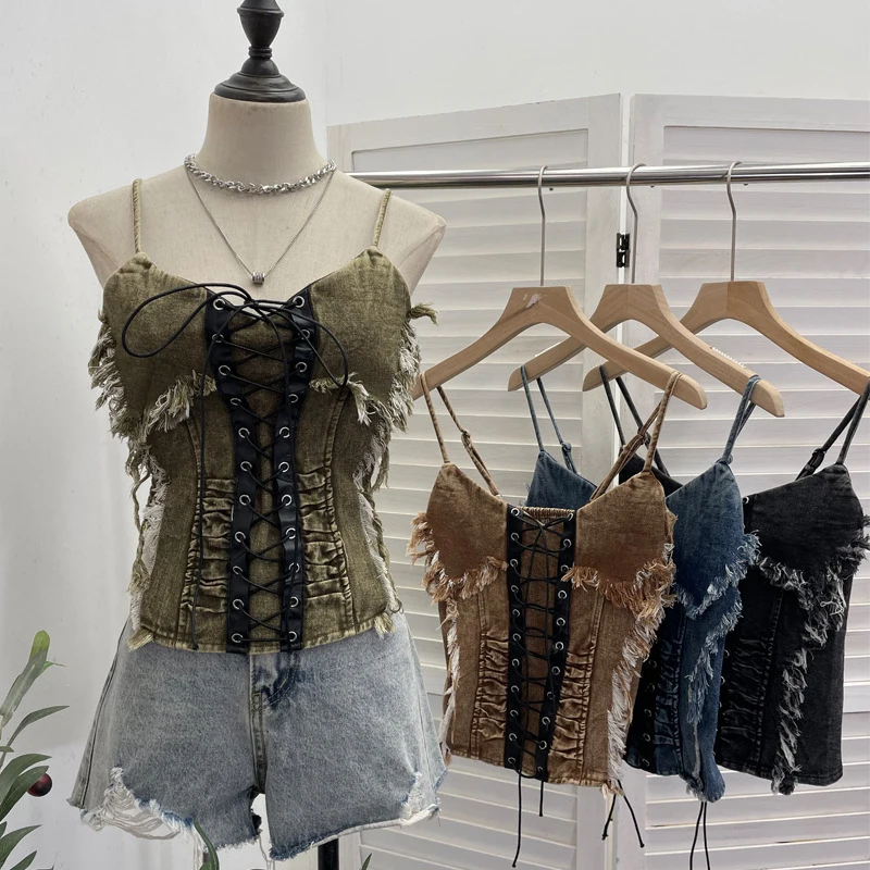 Real Shot European and American vintage-style raw edge denim patchworkpuLeather-tie waist-cinching camisole short sleeveless top
Real Shot European and American vintage-style raw edge denim patchworkpuLeather-tie waist-cinching camisole short sleeveless top