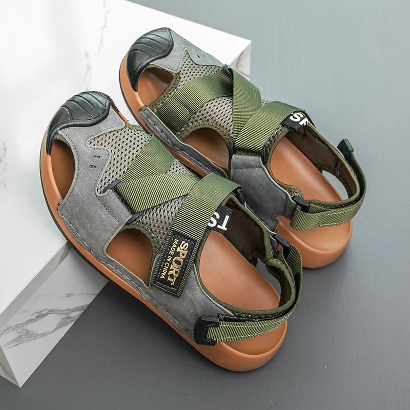 New Men Shoes Fashion Sandals Breathable Casual Flat Shoes Summer Outdoor Walking Size 39-45
New Men Shoes Fashion Sandals Breathable Casual Flat Shoes Summer Outdoor Walking Size 39-45