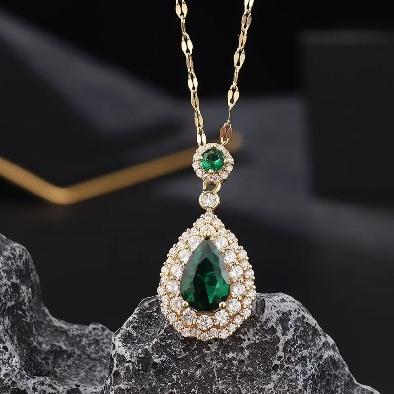 Titanium steel necklace with Korean style minimalist design, grandmother green water droplet shaped zircon jewelry
Titanium steel necklace with Korean style minimalist design, grandmother green water droplet shaped zircon jewelry