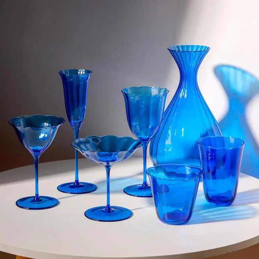 Sapphire Blue Wine Glasses Goblets niche Flowers Red Wine Glasses Crystal Glass Cocktails Martini Glasses Cup
Sapphire Blue Wine Glasses Goblets niche Flowers Red Wine Glasses Crystal Glass Cocktails Martini Glasses Cup