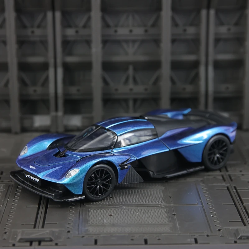 CCA 1:23 Simulation Aston Martin Valkyrie Alloy Car Model Ornament Collection Sound and Light Steering Shock Absorber SportsCar
CCA 1:23 Simulation Aston Martin Valkyrie Alloy Car Model Ornament Collection Sound and Light Steering Shock Absorber SportsCar