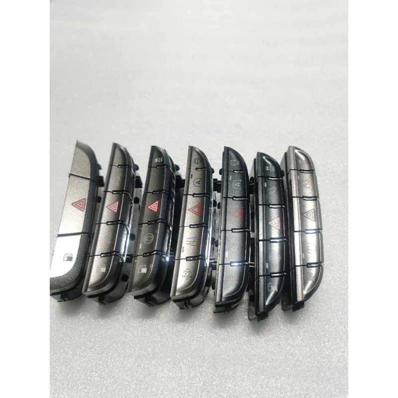 Double Jump Light Hazard Warning Light Switch Fuel Tank Cover Switch Instrument Light Switch for SAIC MAXUS G10 G20 T60
Double Jump Light Hazard Warning Light Switch Fuel Tank Cover Switch Instrument Light Switch for SAIC MAXUS G10 G20 T60