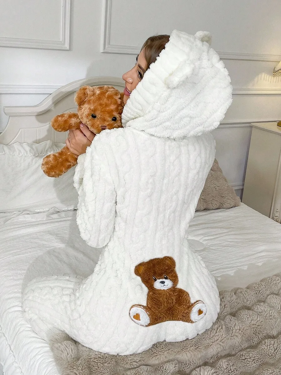 Женский плюшевый комбинезон с капюшоном и вышивкой в виде медведя, зимняя одежда для сна
Женский плюшевый комбинезон с капюшоном и вышивкой в виде медведя, зимняя одежда для сна