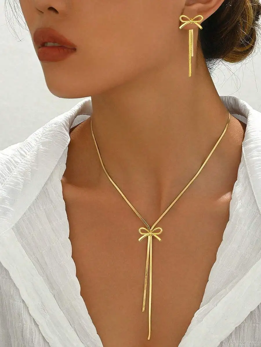 3pcs Stainless Steel Butterfly Pendant Necklace & Earring Set, Fashion Gold Color Jewelry Accessories Suitable For Daily Wear, G
3pcs Stainless Steel Butterfly Pendant Necklace & Earring Set, Fashion Gold Color Jewelry Accessories Suitable For Daily Wear, G