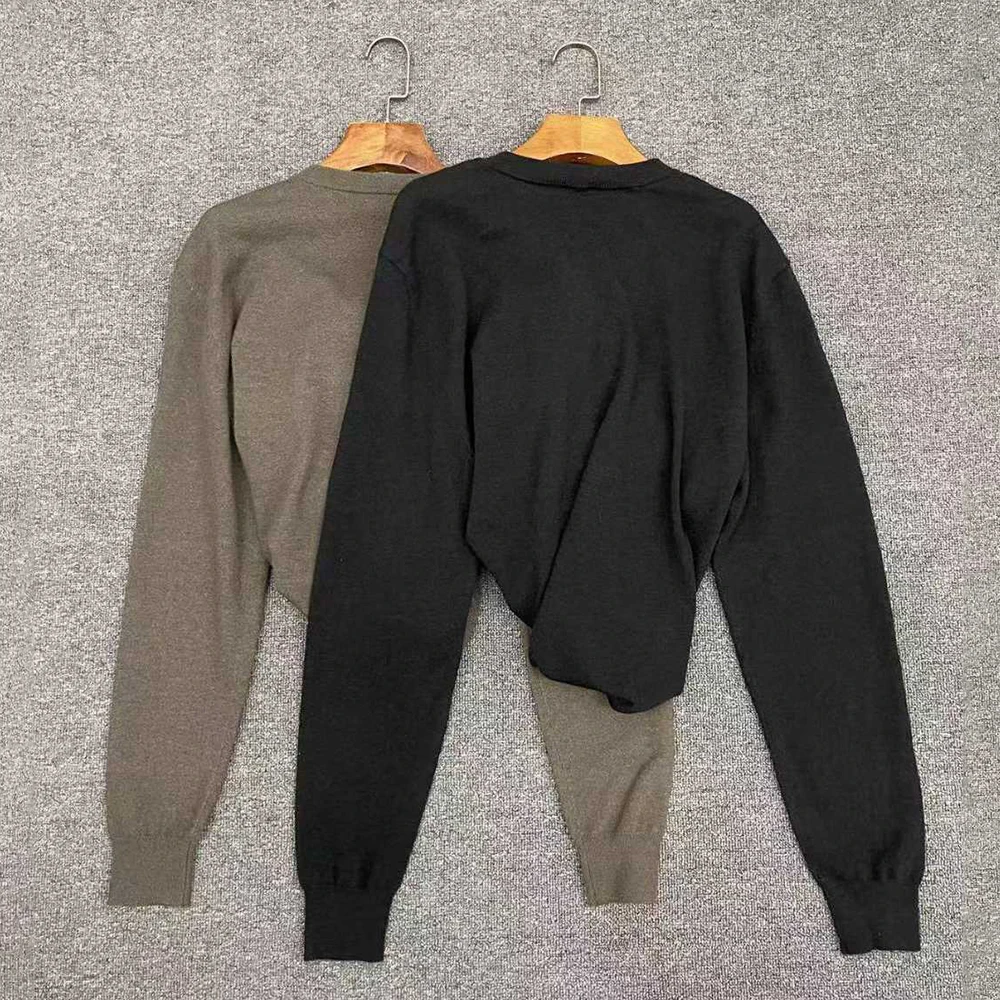 100% Wool Back Twist Short-Sleeve T-Shirt for Women Minimalist Elegant Commuter Long-Sleeve Knit Top 2026 Spring New Arrival Y2K
100% Wool Back Twist Short-Sleeve T-Shirt for Women Minimalist Elegant Commuter Long-Sleeve Knit Top 2026 Spring New Arrival Y2K